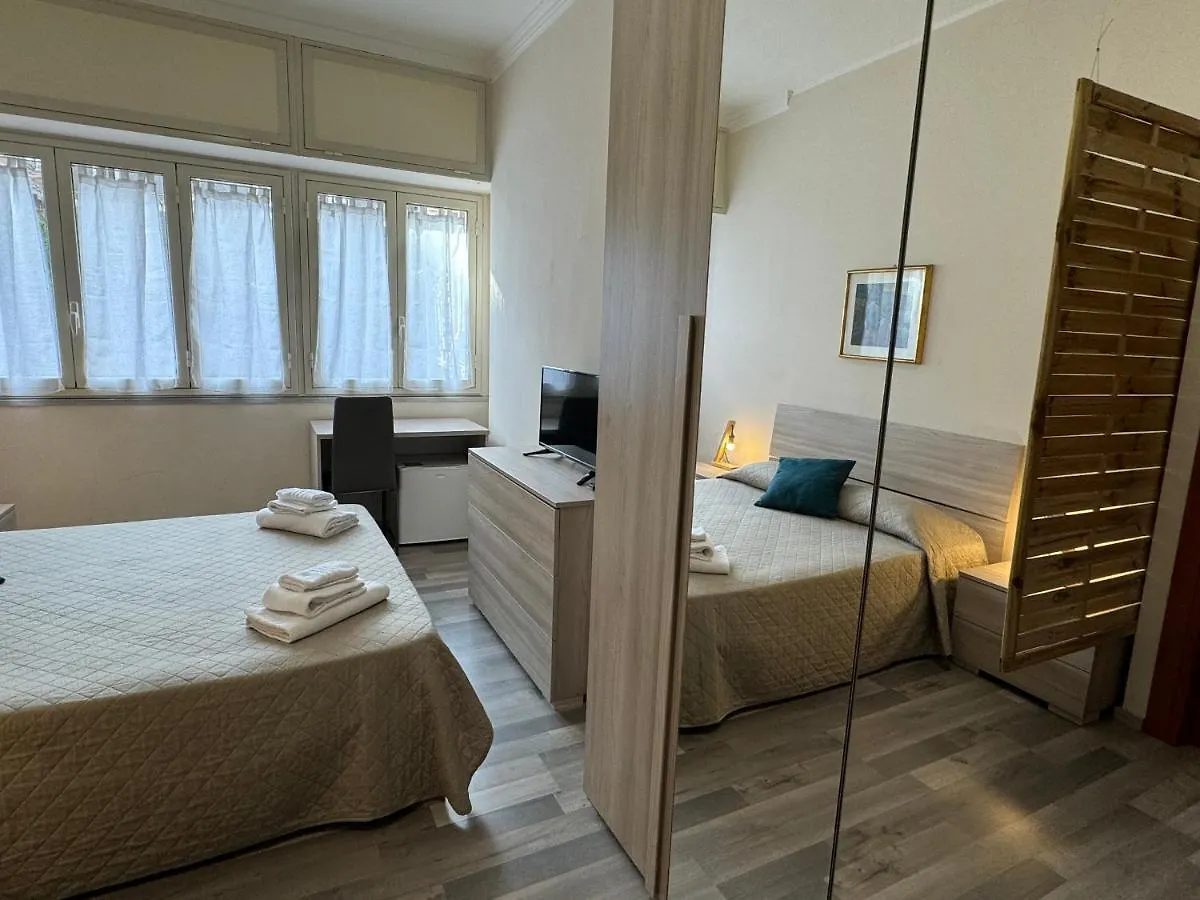 R&B Santa Nicolella Otel Katanya