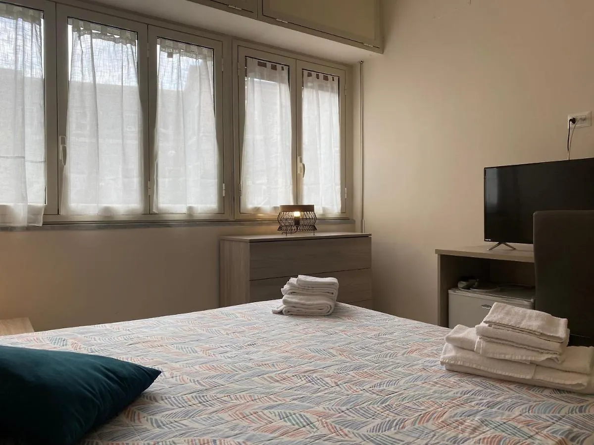 R&B Santa Nicolella Otel Katanya İtalya