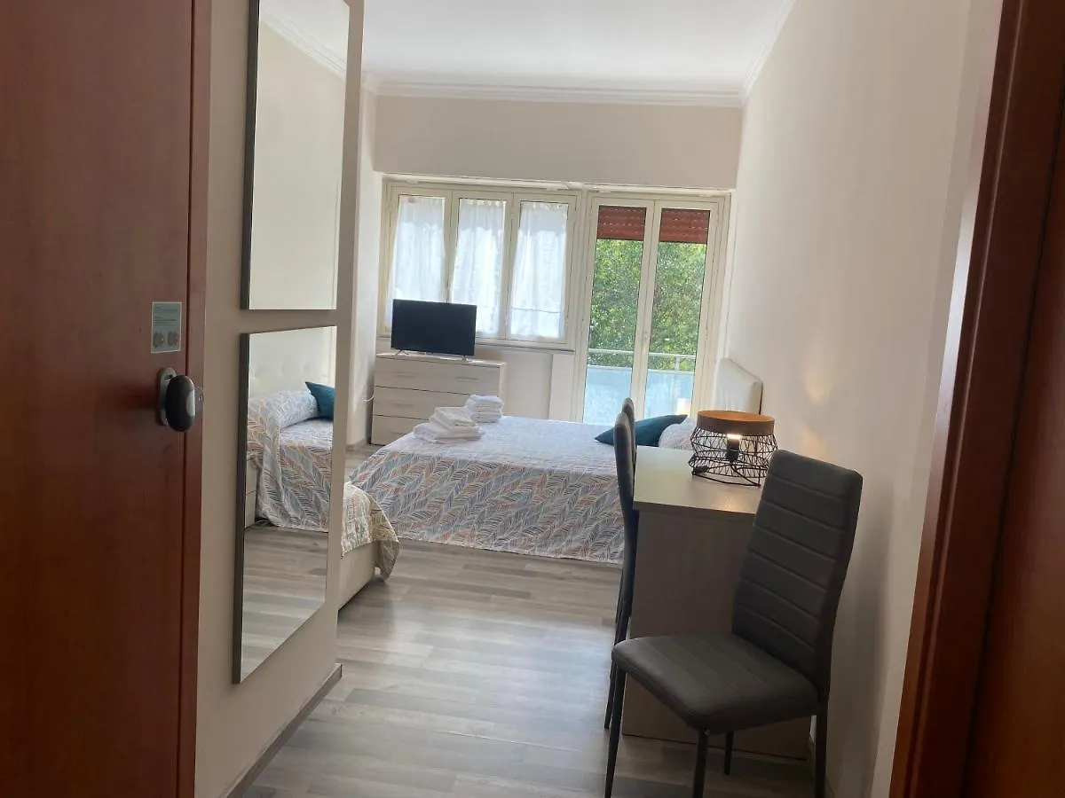 R&B Santa Nicolella Otel Katanya