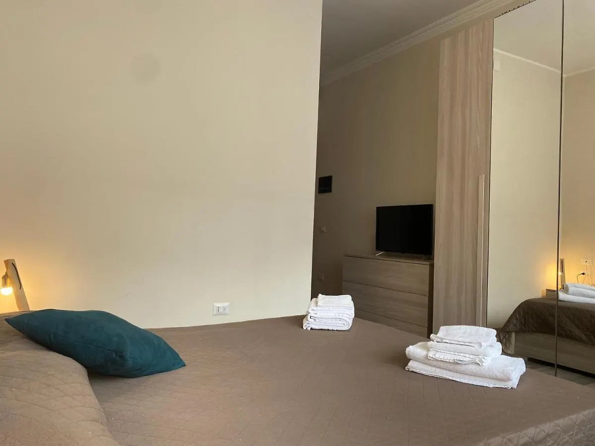 Konukevi R&B Santa Nicolella Otel Katanya
